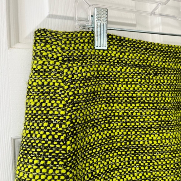 Stylish Green and Black Women's Skirt - Picture 6 of 15